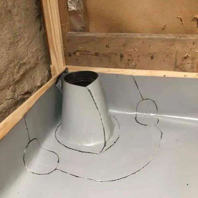 Detaljebilde av legging av membran i gulv